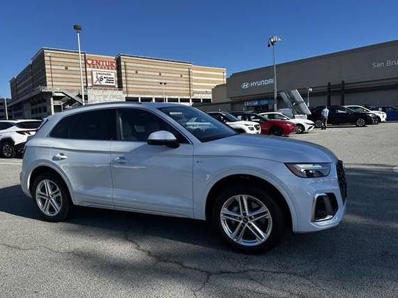 AUDI Q5 E 2024 WA1E2AFY9R2090120 image AUDI Q5 E 2024 WA1E2AFY9R2090120 image